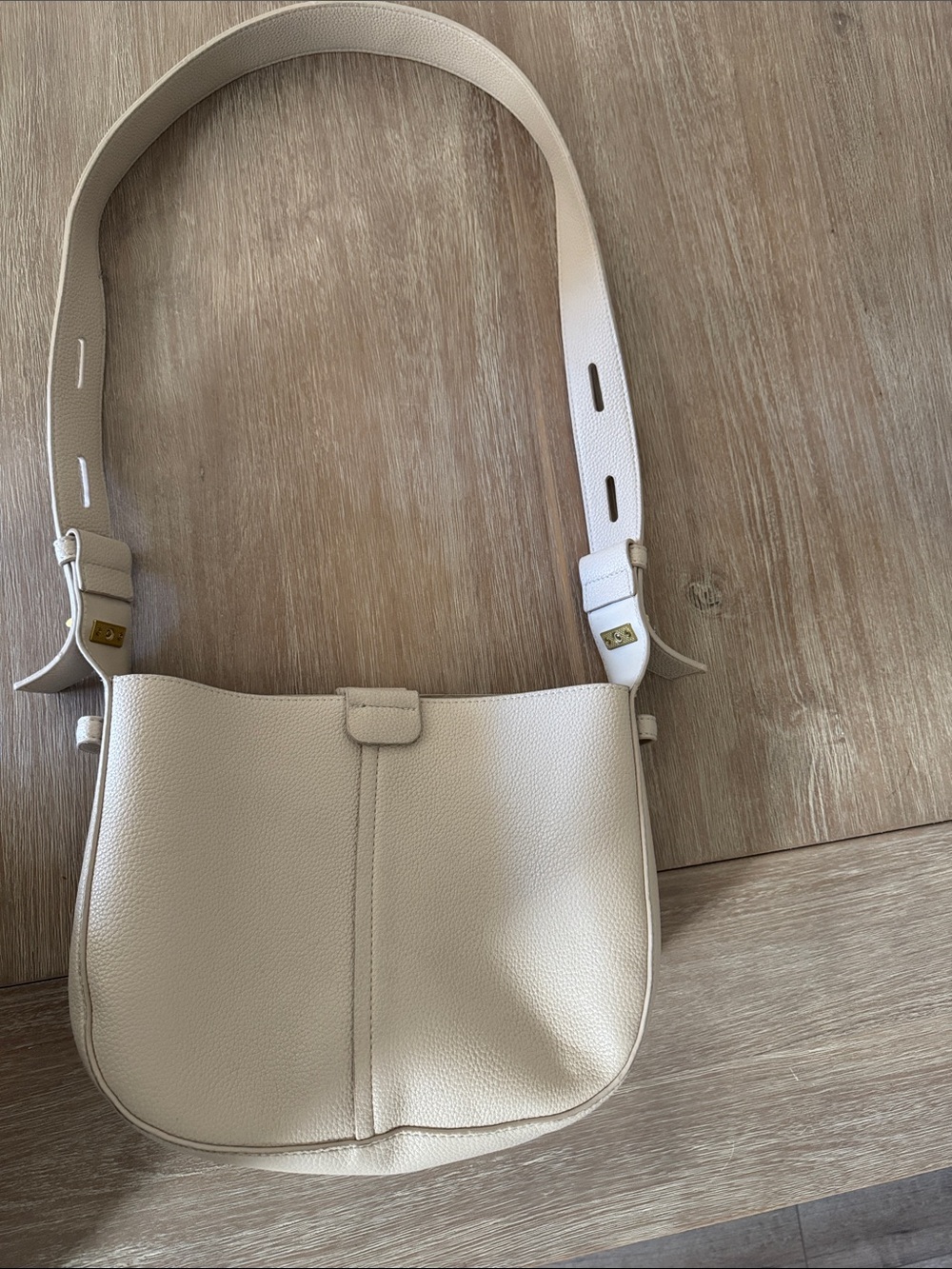 Antik Kraft Cream Pebbled Leather Adjustable Strap Shoulder Bag